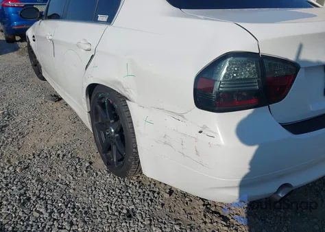 2007 BMW 335Xi из США, поврежденный, VIN WBAVD53587A007732